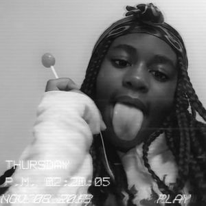 Meet your Posher, Makeeda